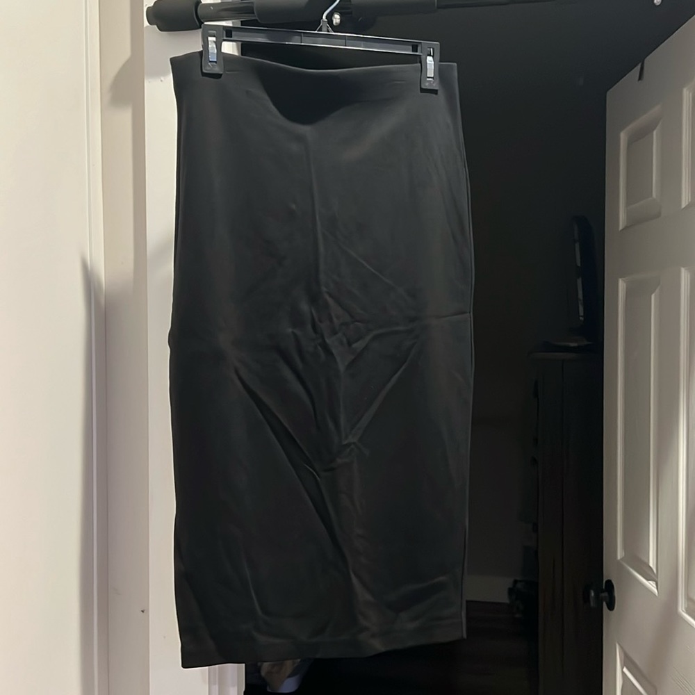 Women’s H&M skirt